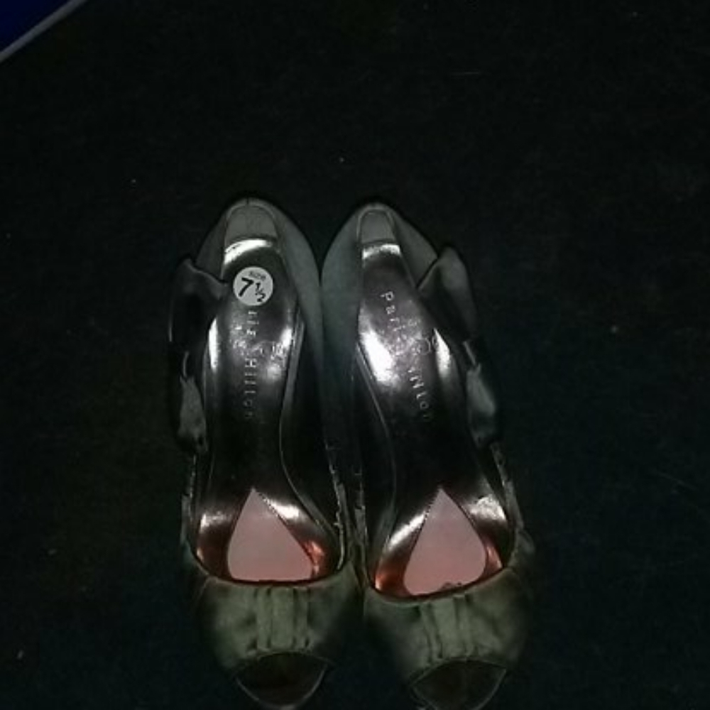 Paris Hilton stilettos size 7 and 1/2